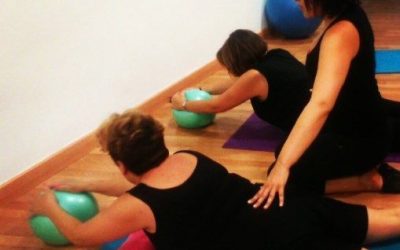 Clases de Pilates terapéutico: grupos reducidos y una sesión de tratamiento de fisioterapia incluido